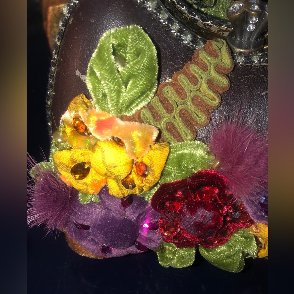 ((SPECIAL PURSE For VERY SPECIAL FRIEND)) Mary Frances Velvet FloraL Women's BAG - Picture 9 of 14